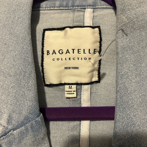 Bagatelle Blue Blazer with Notched Lapels and Tailored Fit - Picture 5 of 7